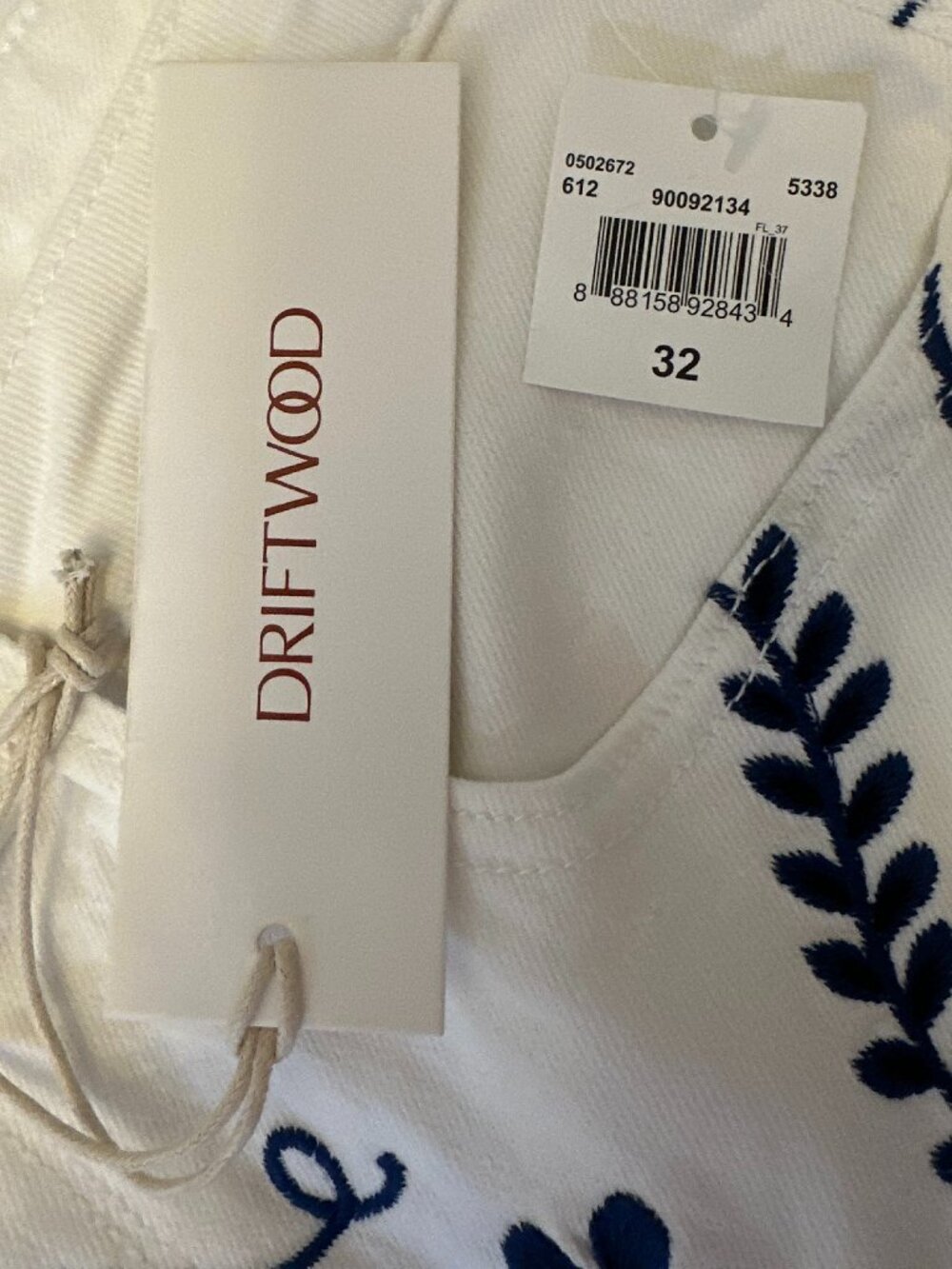 Driftwood Penelope Embroidered Wide Leg Jeans White Blue Floral Size 32 NWT - Picture 6 of 8
